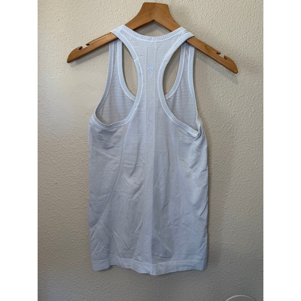 Lululemon Run With Heat Classic Gray Athletic Gym U Neck Work Out Tank Size 4 - Picture 2 of 10